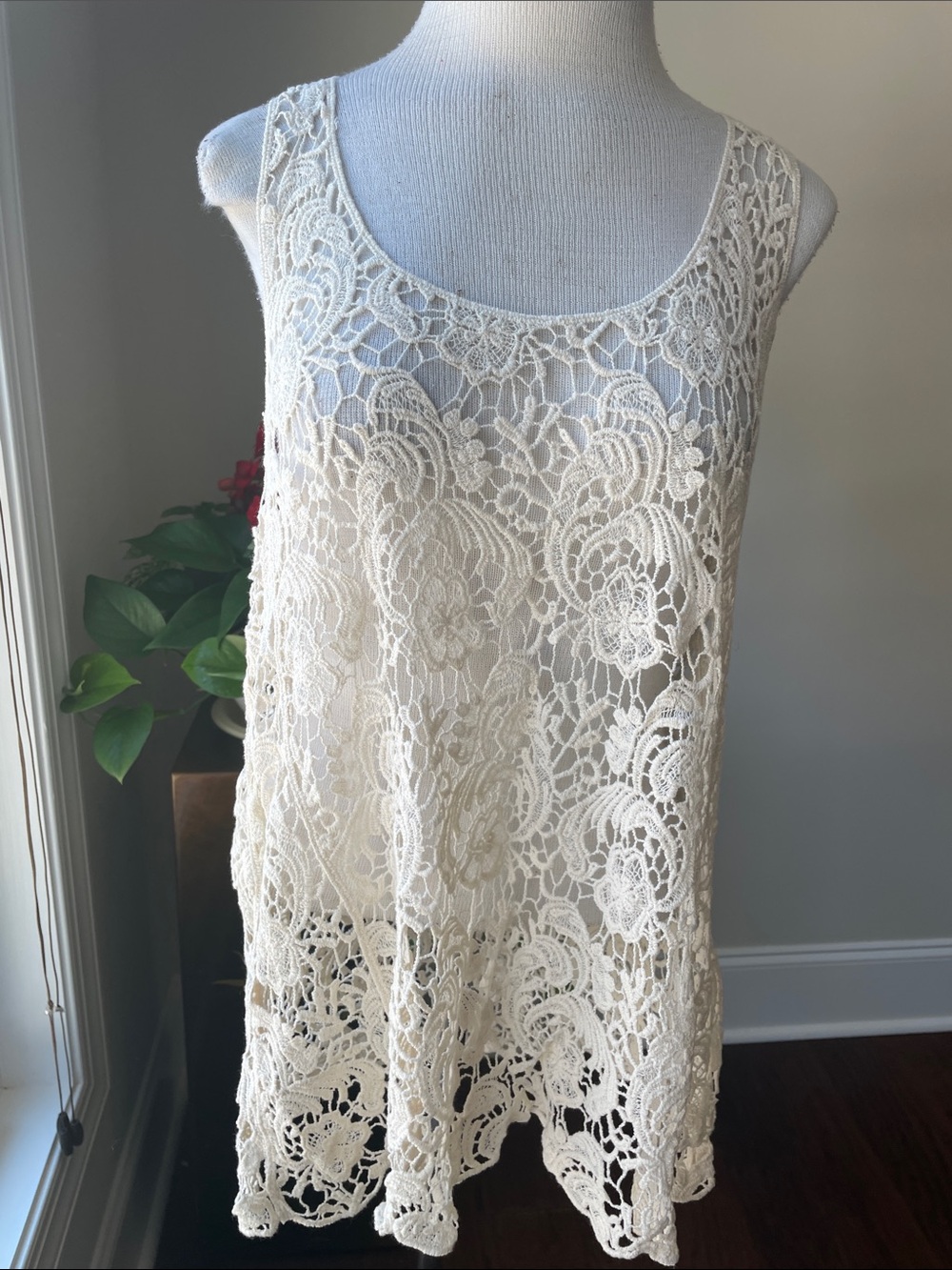 Delicate Cream Crochet Lace Tank Top - Lightweight Women’s Layering Top